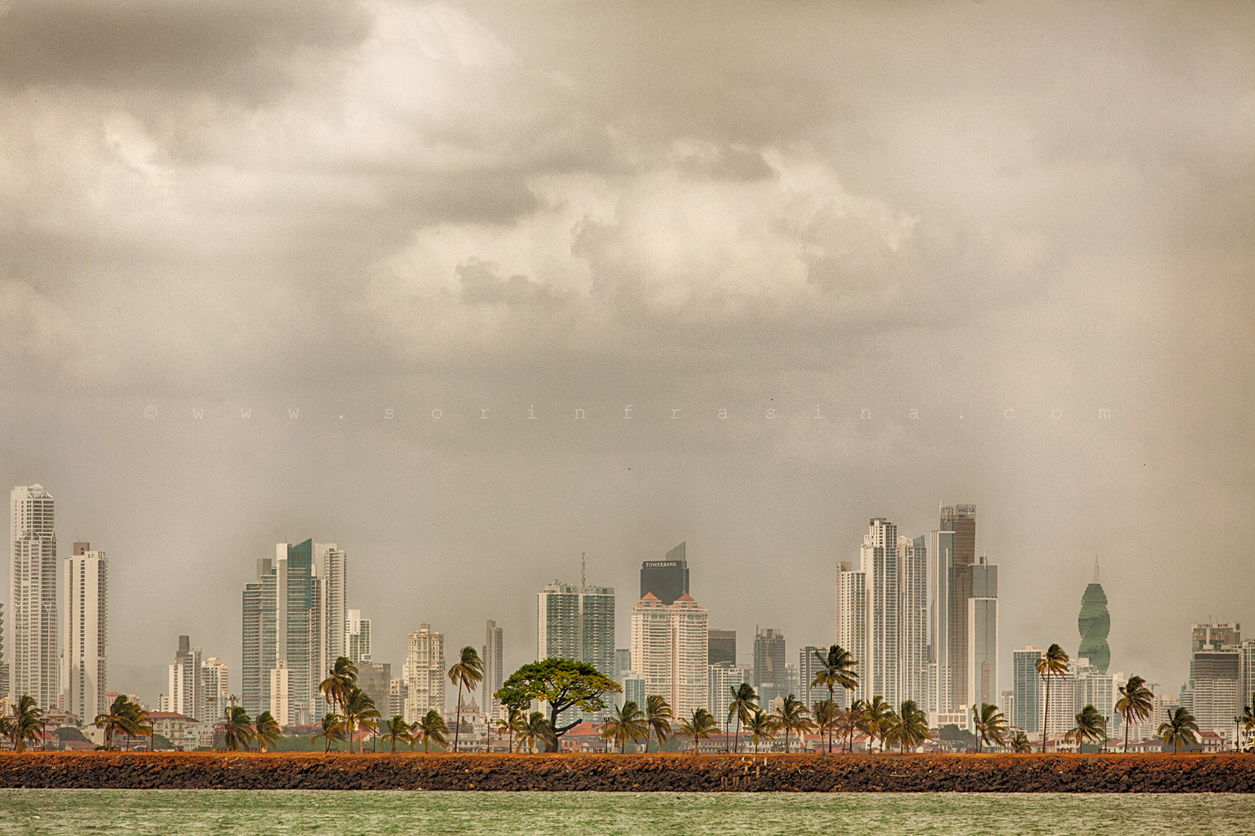 image from Panama City - © Sorin Frasina
